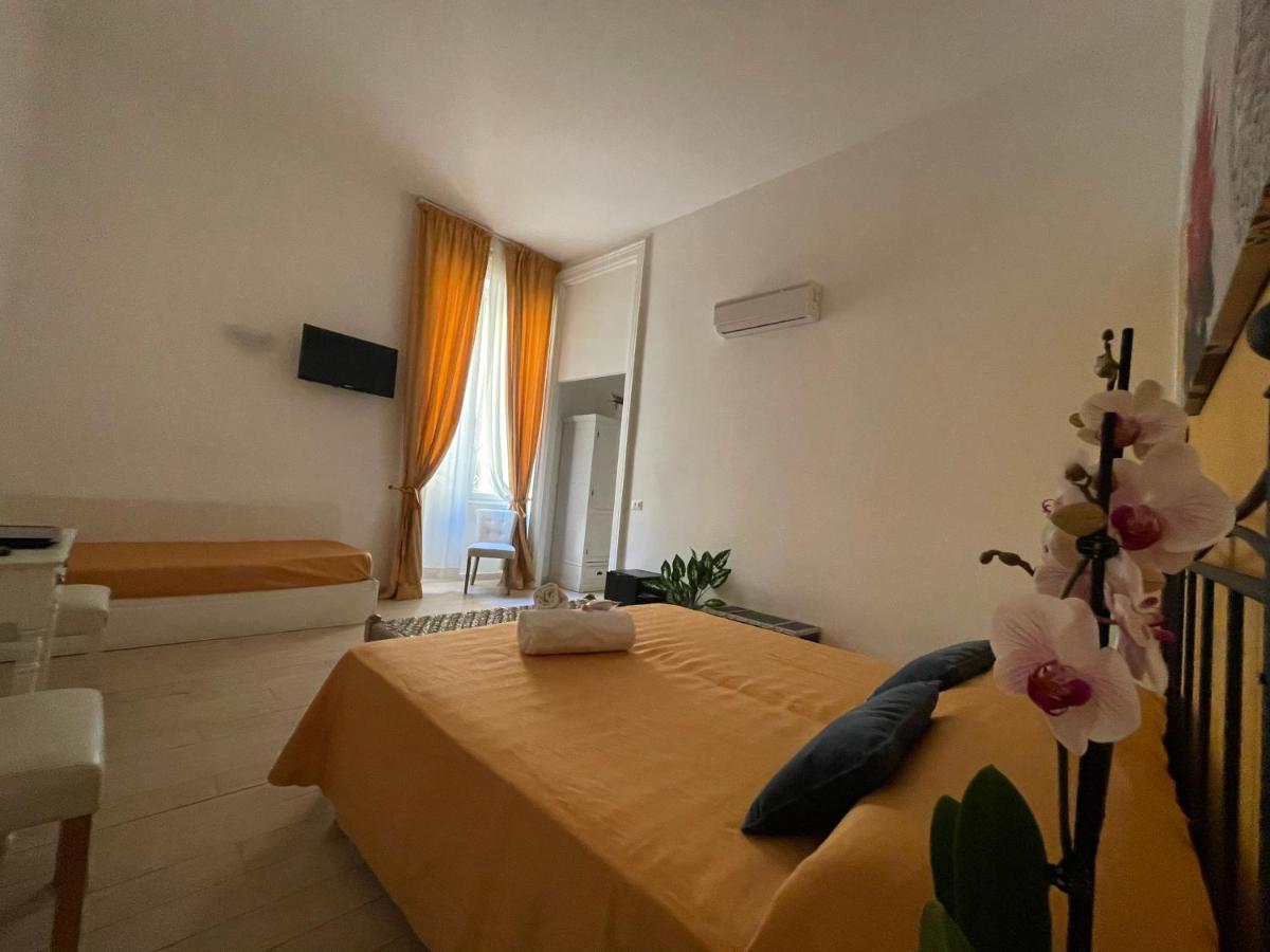 Ad Cavour Luxury Rooms - By Ad Roma エクステリア 写真