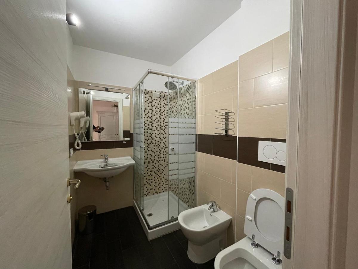 Ad Cavour Luxury Rooms - By Ad Roma エクステリア 写真