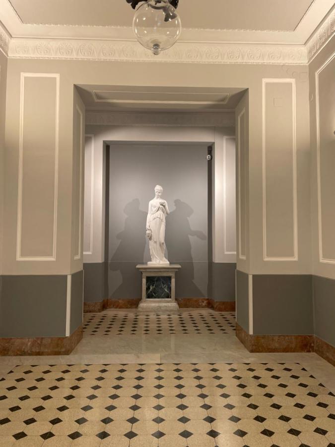 Ad Cavour Luxury Rooms - By Ad Roma エクステリア 写真