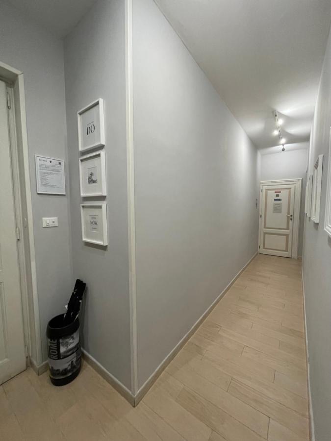 Ad Cavour Luxury Rooms - By Ad Roma エクステリア 写真