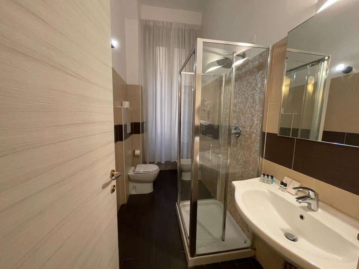 Ad Cavour Luxury Rooms - By Ad Roma エクステリア 写真