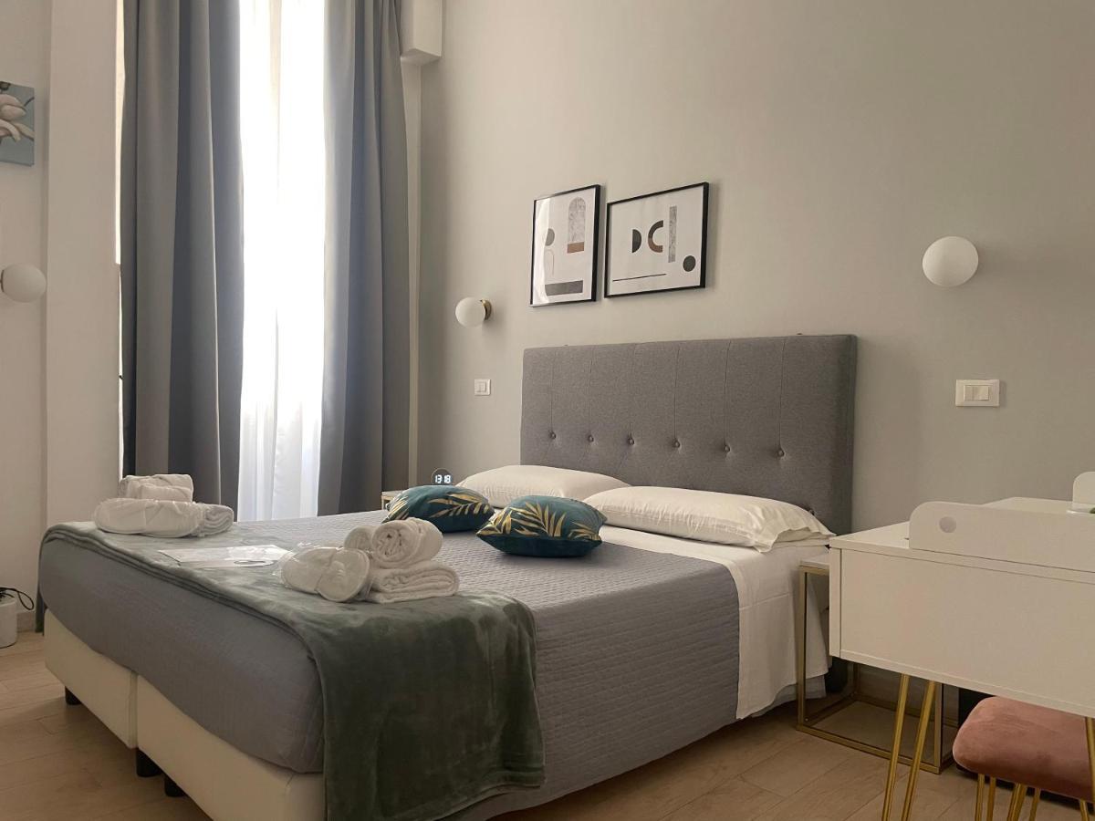 Ad Cavour Luxury Rooms - By Ad Roma エクステリア 写真