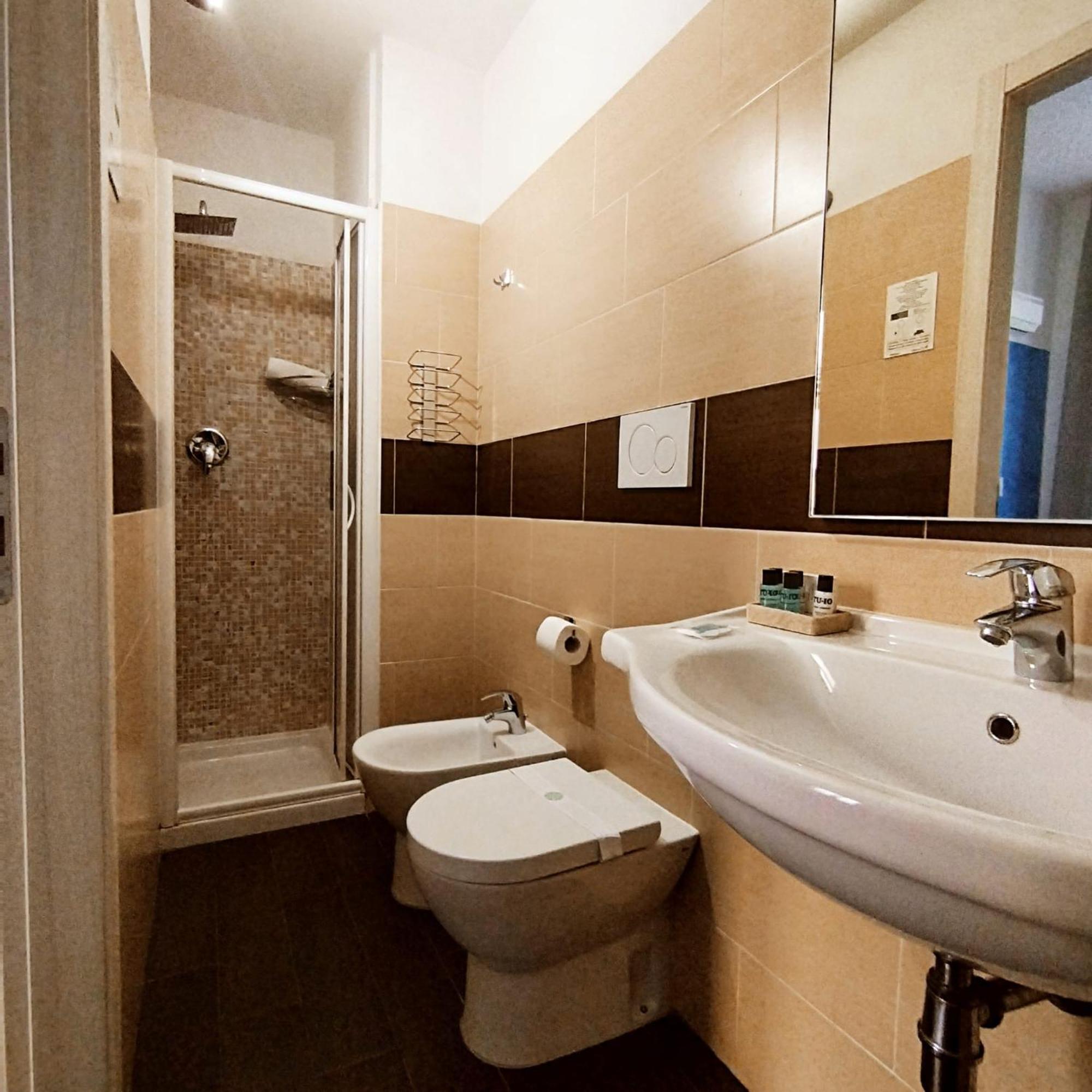 Ad Cavour Luxury Rooms - By Ad Roma エクステリア 写真